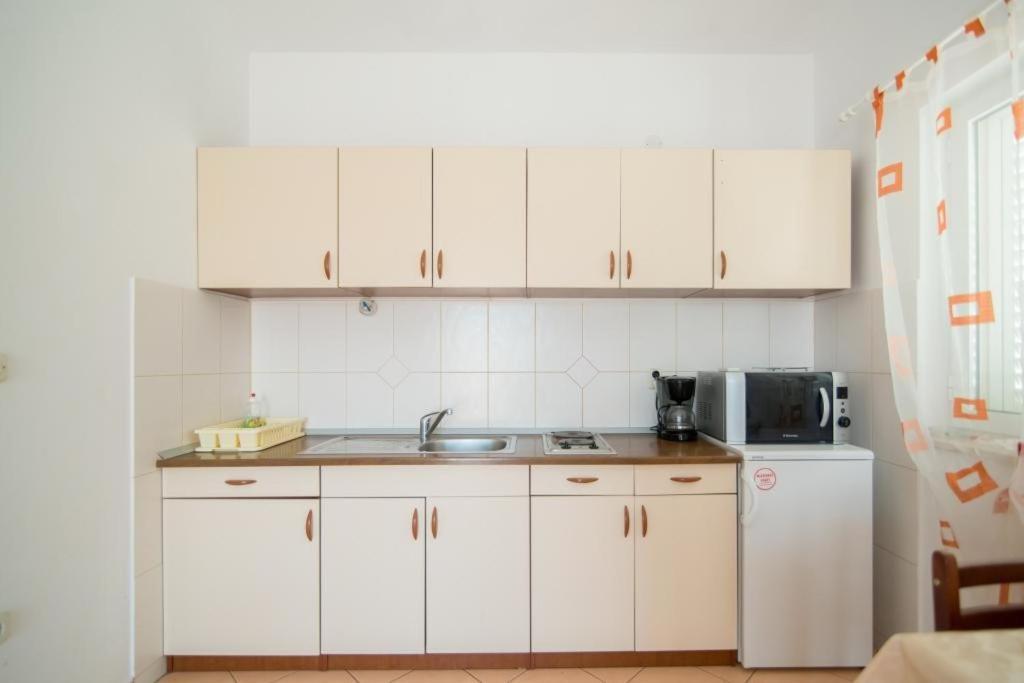 Apartments Batinic Supetar Eksteriør billede